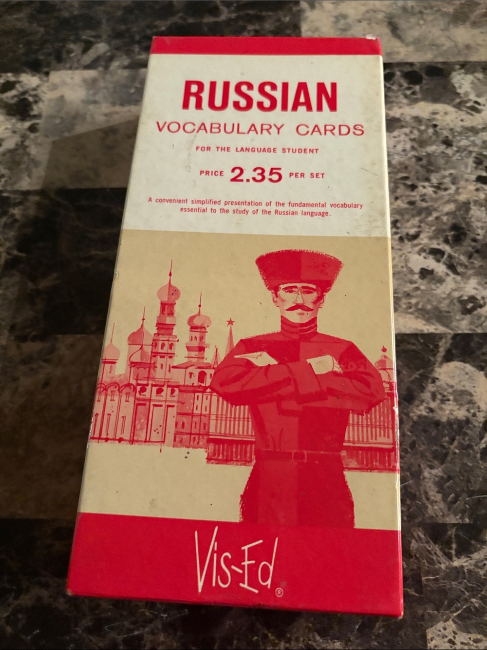 Russian Vocabulary Cards - Red and Cream